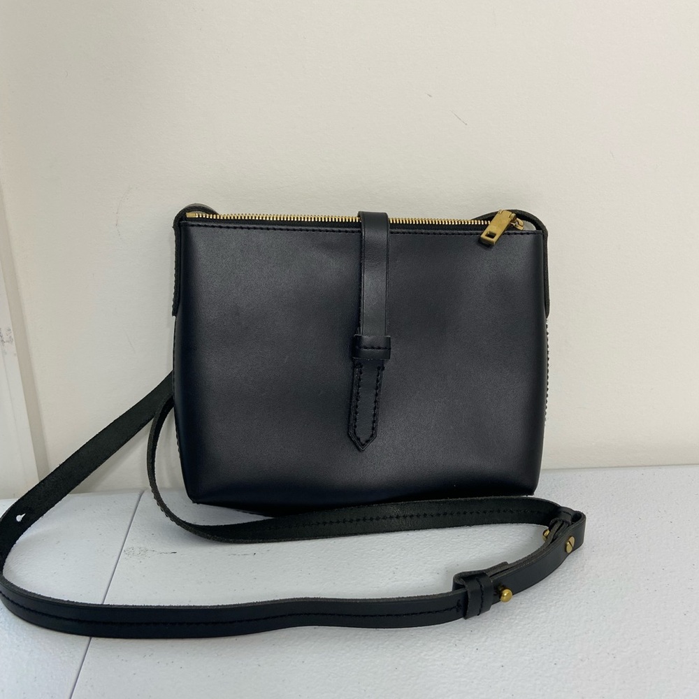J. Crew women’s black leather Parker crossbody magnetic zipper bag purse